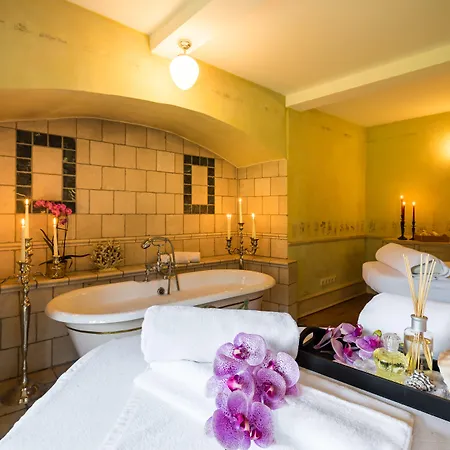 Отель Weyberhoefe 4*